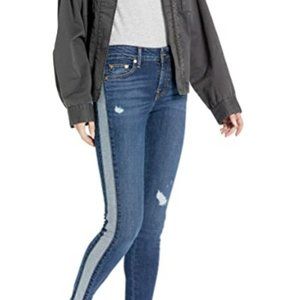 Women's Skinny Leg Fit Jean with Reverse Out Seam